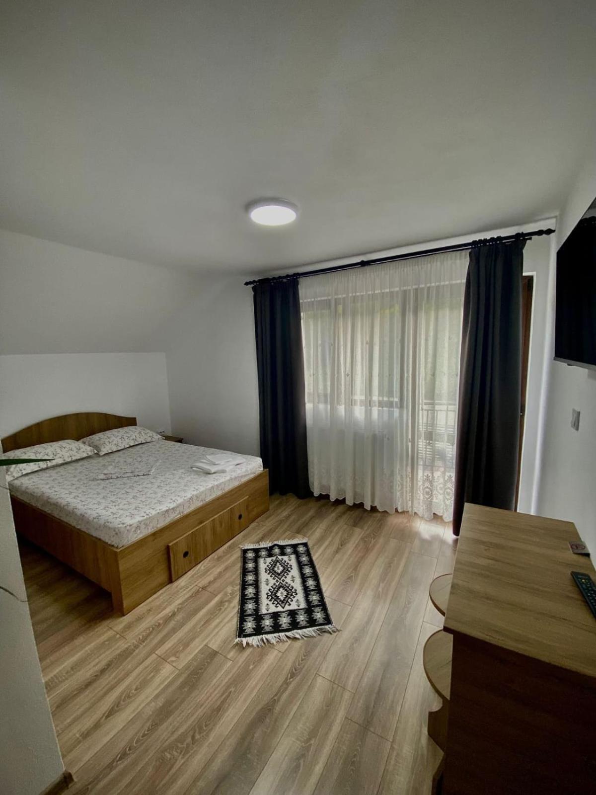 Casa Alex Ξενοδοχείο Curtea de Argeş Εξωτερικό φωτογραφία